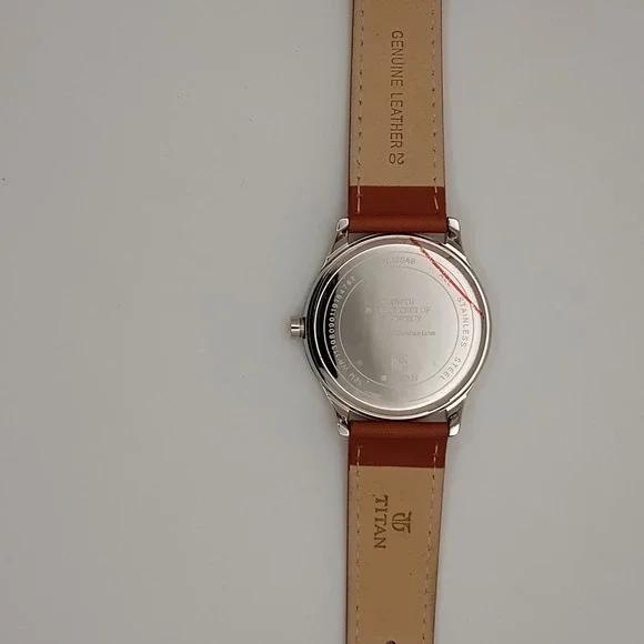 Titan TCS50 DJ898 Date Analog Brown Leather Band Energy India Corporate new bat